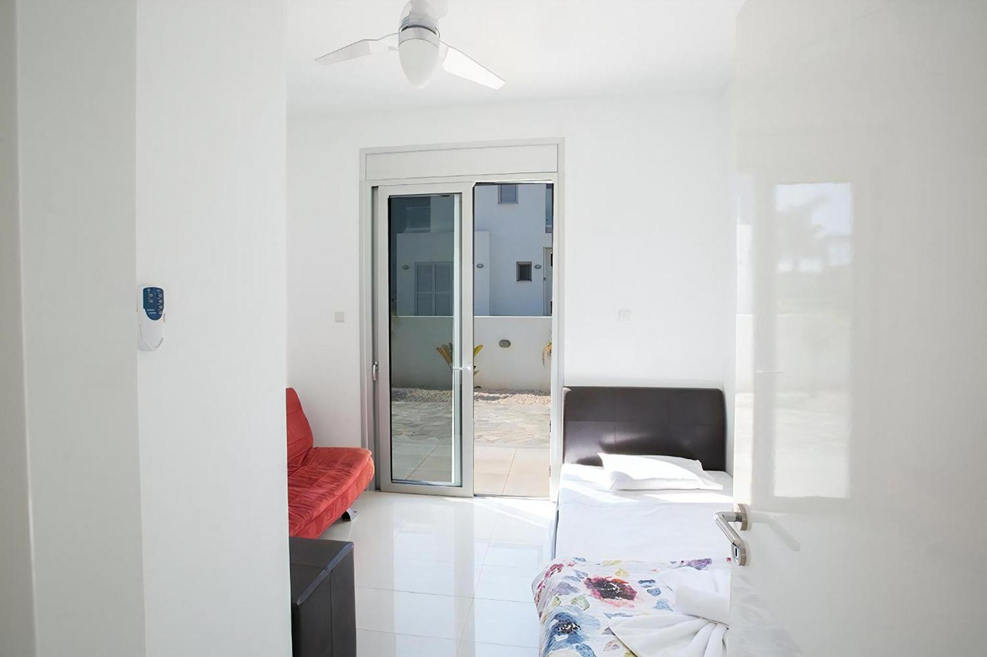 Villa Protara Chrysos - Beautiful 5 Bedroom Protaras Villa - Walking Distance to Fig Tree Bay Exterior foto